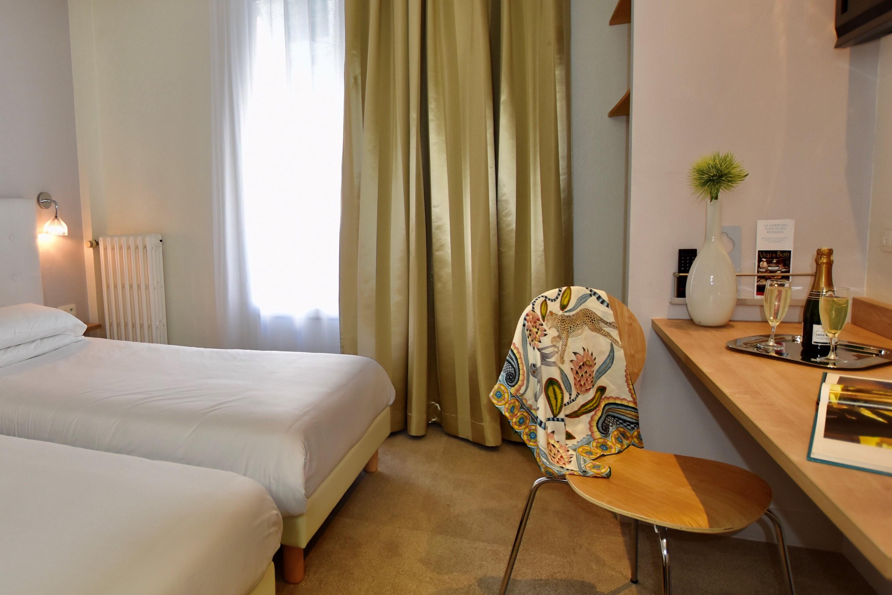 Hotel Escale Oceania โลริอ็อง ภายนอก รูปภาพ