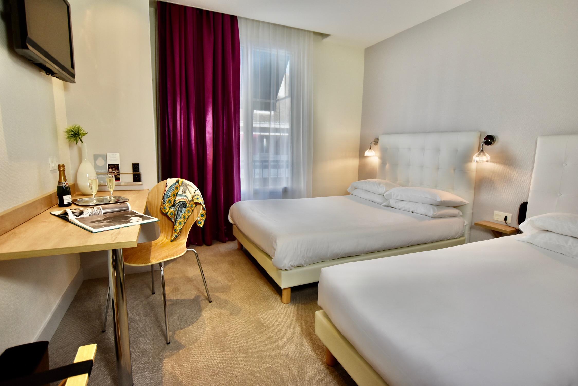 Hotel Escale Oceania โลริอ็อง ภายนอก รูปภาพ